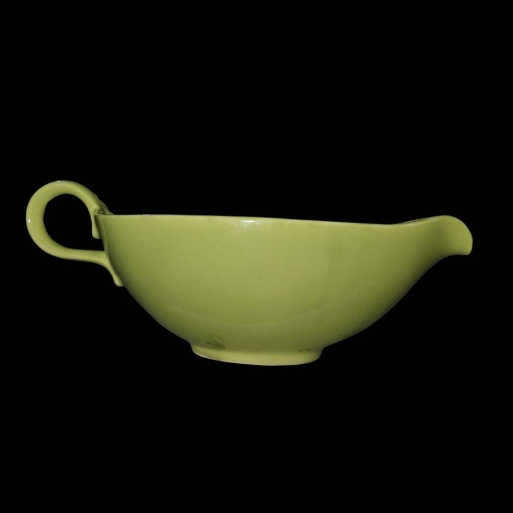 Vintage Fiestaware Rhythm Homer Laughlin Gravy Boat Chartreuse
